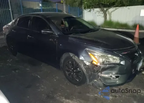 2013 Nissan Altima 2.5 from USA, damaged, VIN 1N4AL3AP3DN564684